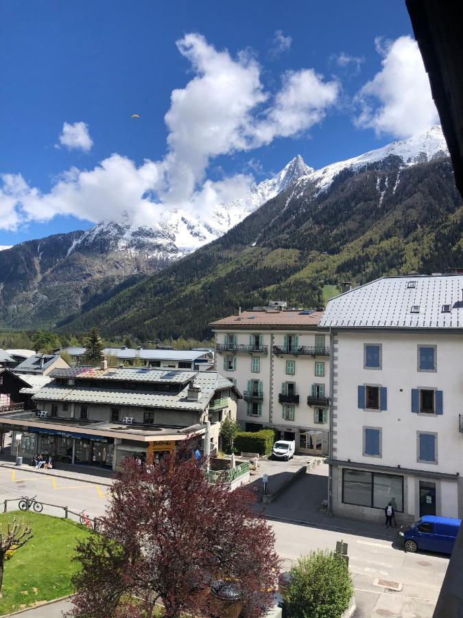 Studio Lumineux Neuf Dans L'Hyper Centre Avec Vue Chamonix Exterior foto